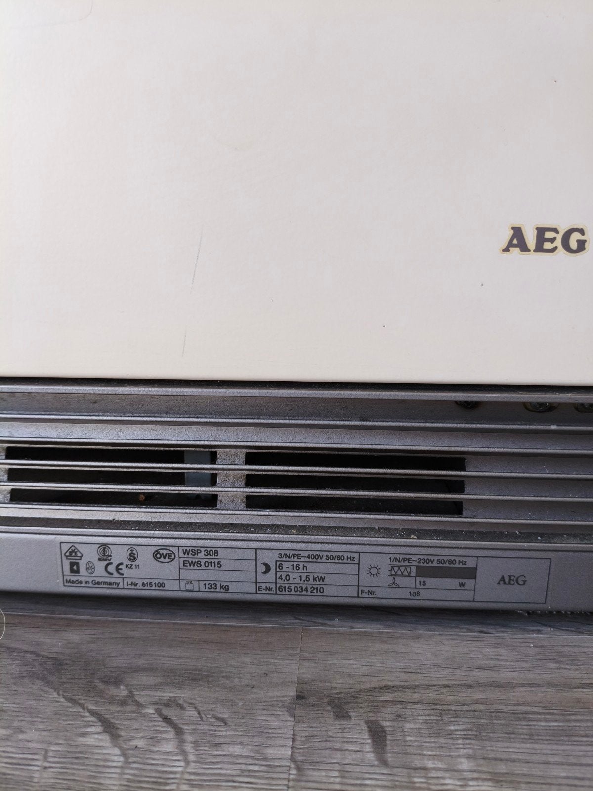 Gratis.AEG heater, Huis en Inrichting, Ophalen