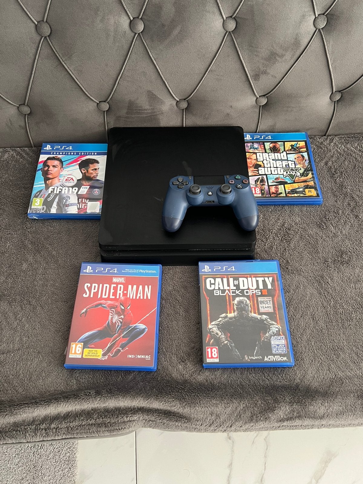 Ps4 met games en controller, Ophalen, Zo goed als nieuw