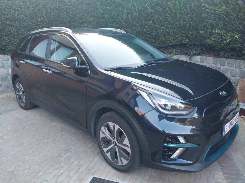 Kia Niro Executive Line SoH 100 %, 64 kWh, attelage remorque, Autos, Achat, Entretenue par le concessionnaire, Noir, Automatique