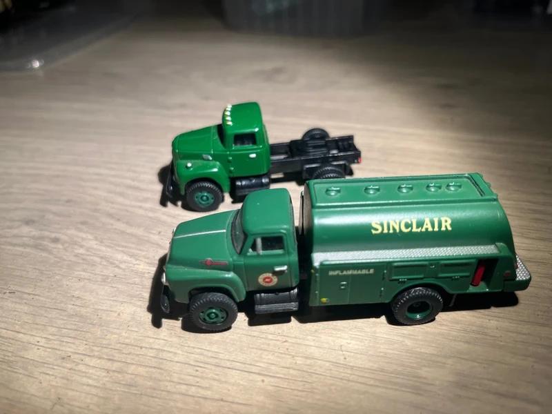 Chevrolet tank trunk Sinclair & Harvester semi tractor, Hobby en Vrije tijd, Verzenden, Zo goed als nieuw, Auto, Overige merken