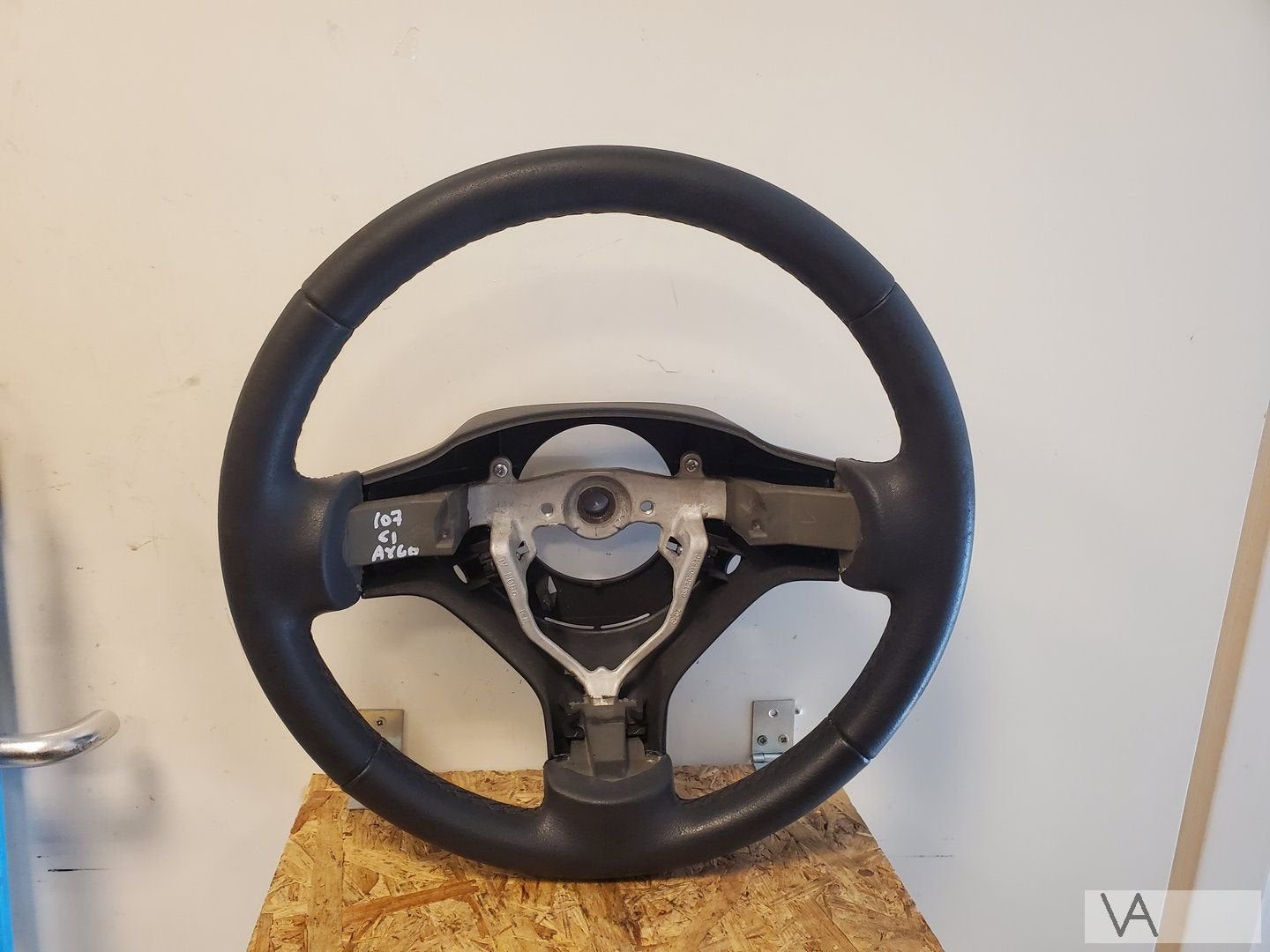 Peugeot 107 Citroen C1 Toyota Aygo 2005 - 2014 stuur leer, -, Utilisé, -, Peugeot