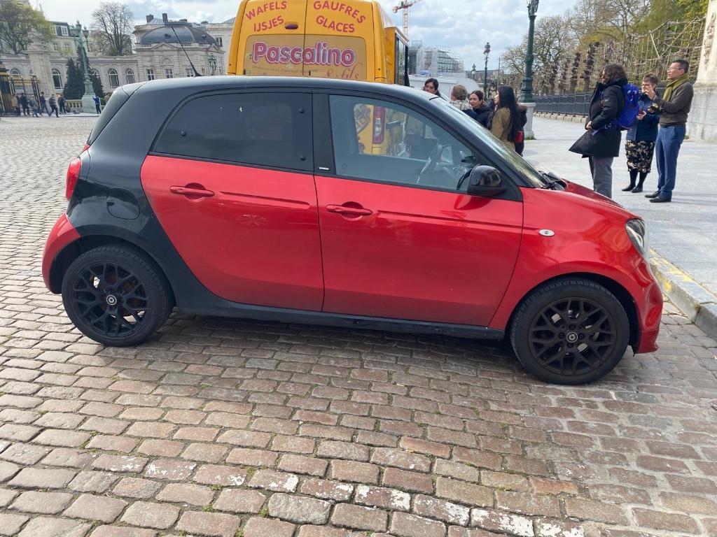 smart  Forfour 1.1i Passion Softouch Plus, Autos, Rouge, Achat, Noir, 5 portes