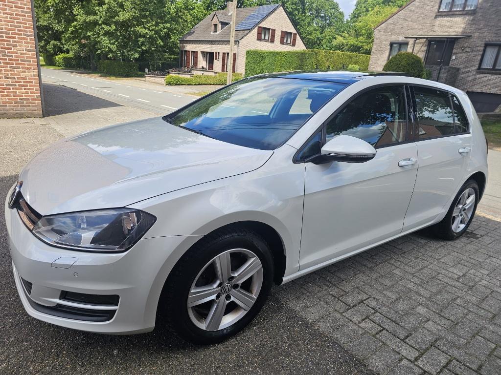 VW Golf 7/1.2i Benzine/105pk/Aut.(Bouw2013/155.Tkm)1J.Garant, Auto's, Volkswagen, Euro 5, Stof, Parkeersensor, 4 cilinders