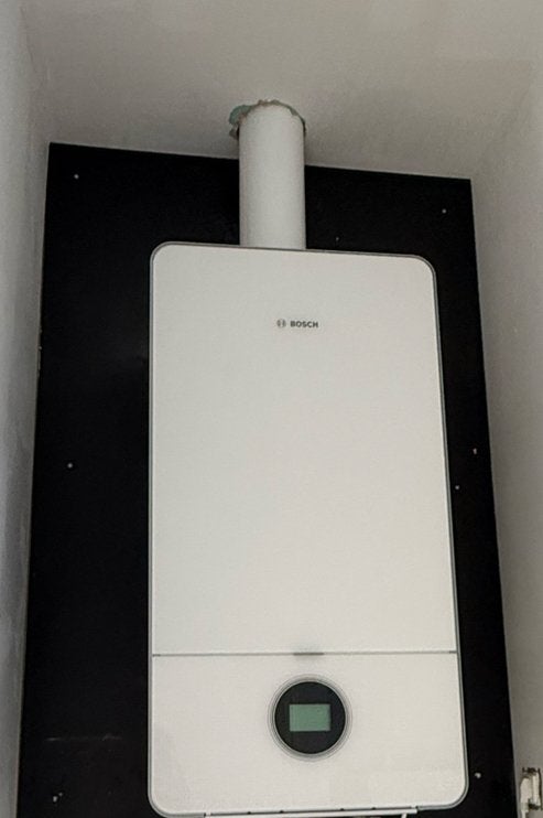 Bosch GC7000iW 24 23/21 condensatieketel cv geen combi, Ophalen, Zo goed als nieuw