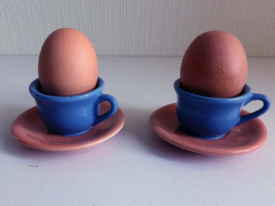Eierdopjes op Schoteltje (duo-set), Ophalen