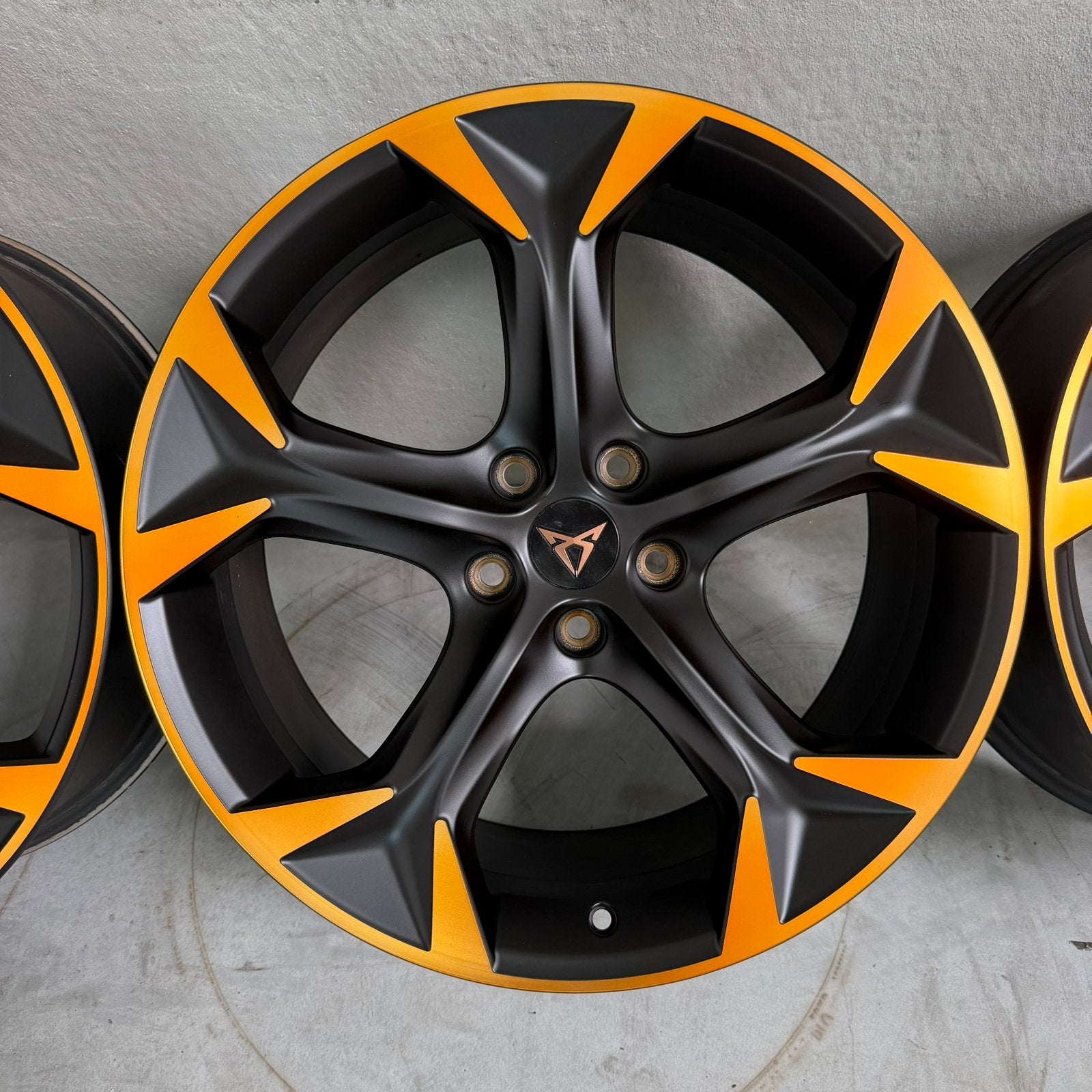 19 inch Origineel Cupra Formentor velgen 5FF601025E, Autos : Pièces & Accessoires, Pneus & Jantes, Enlèvement ou Envoi, Véhicule de tourisme
