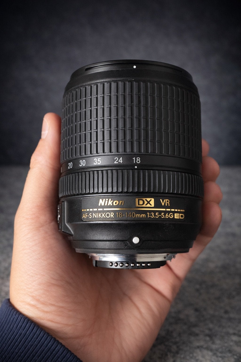 Nikon AF-S NIKKOR 18–140mm f/3.5, Ophalen, Zo goed als nieuw, Nikon, Beeldstabilisatie