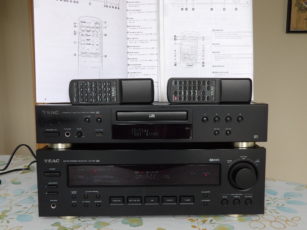 Stereo TEAC CD-P650 et AG-790 + 2 TC* + 2 ME*, TV, Hi-fi & Vidéo, Autres marques, Comme neuf, Enlèvement, Composants en vrac