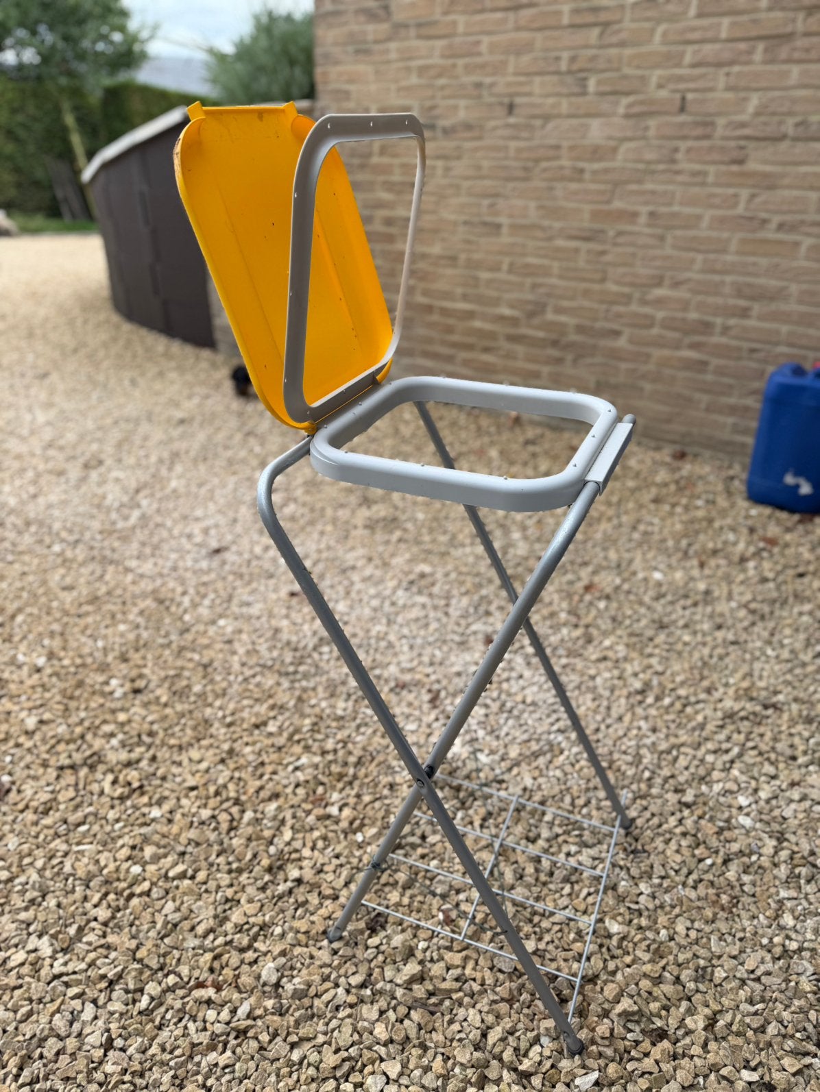 Support pour sacs poubelle, Enlèvement, Comme neuf