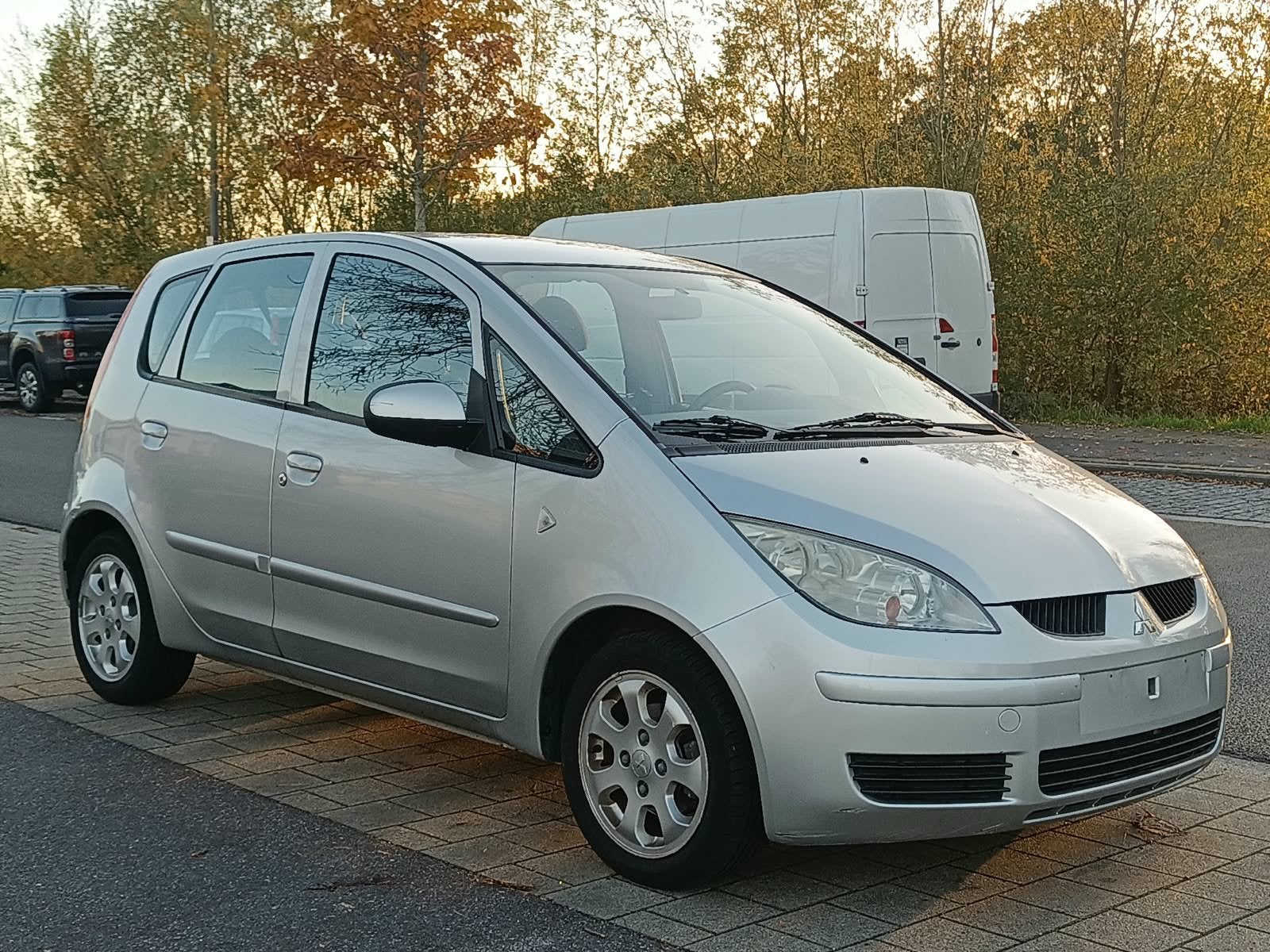 MITSUBISHI COLT 1.3 BENZINE AIRCO - 2007 - 079.000KM!!, Auto's, Stof, Zwart, Colt, Particulier