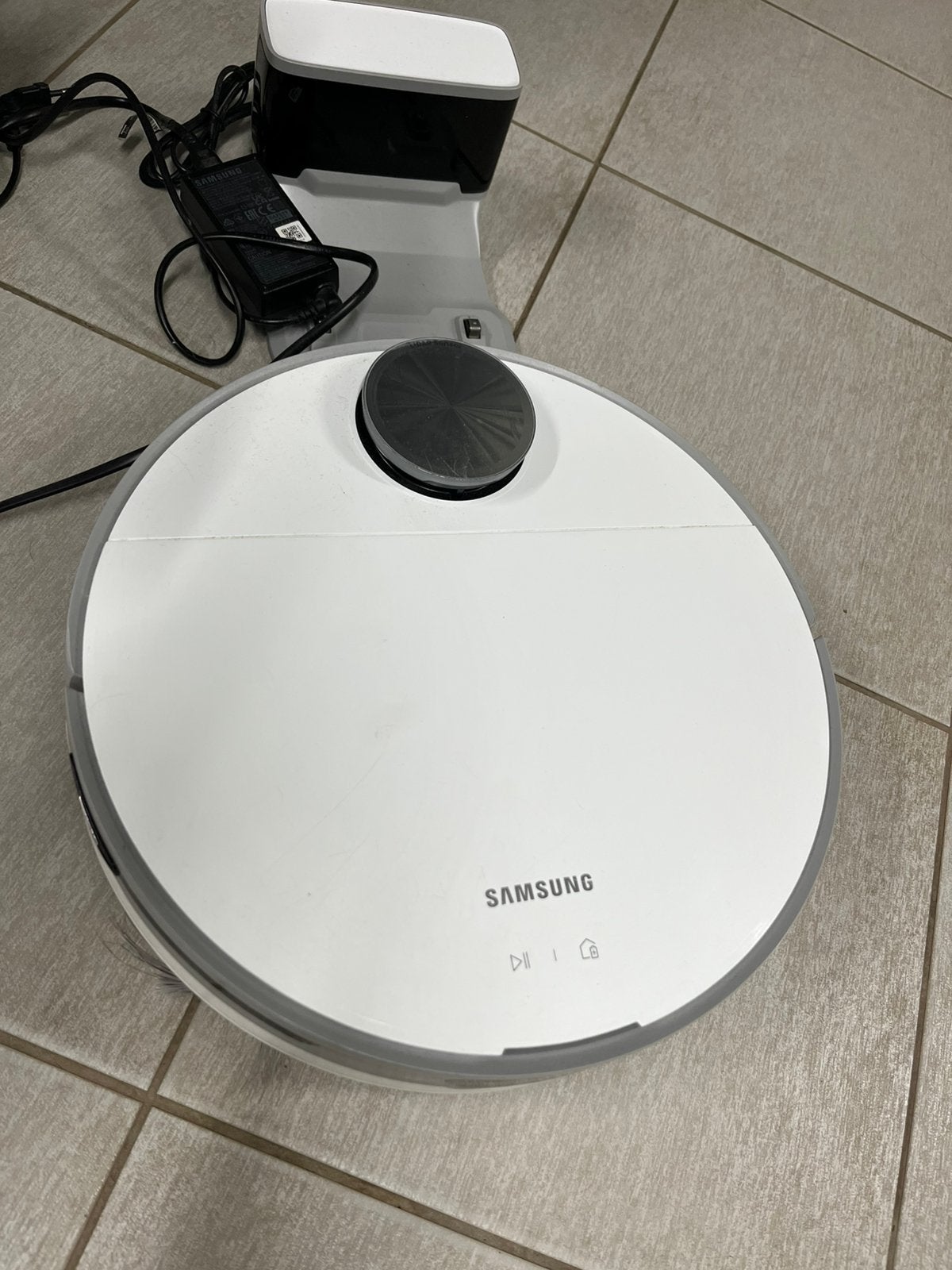 Aspirateur Robot Samsung pour pièces, Electroménager, Contrôlable via application, Réservoir, Enlèvement, Ne fonctionne pas