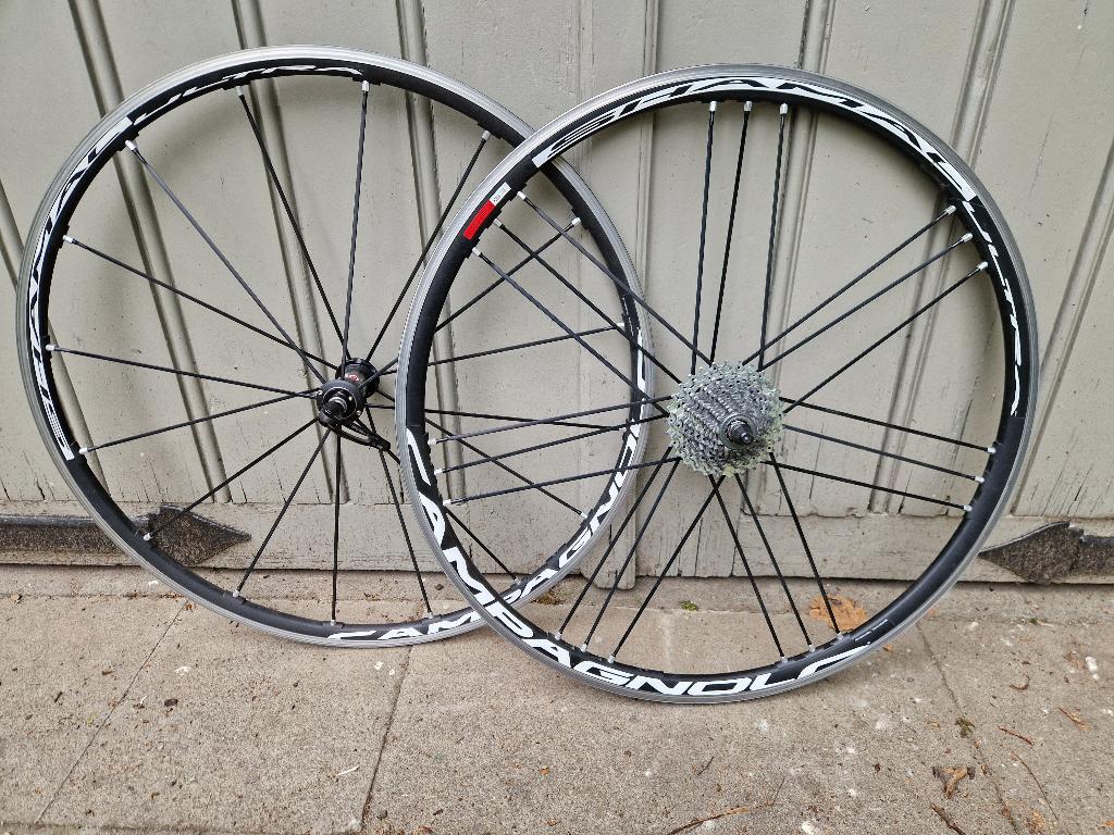 2 sets aluminium fietswielen racefiets, 28inch, velgremmen, Fietsen en Brommers, Gebruikt, Racefiets, Aluminium, Mavic