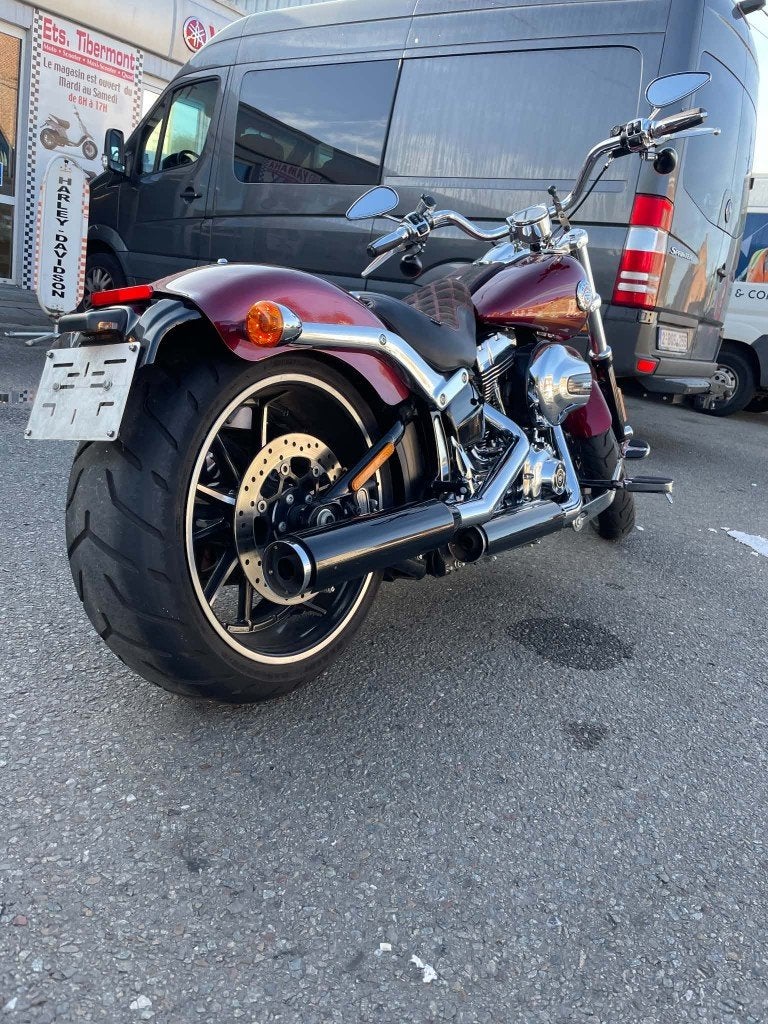 Harley-Davidson Breakout 103, Handvatverwarming, 2 cilinders, 1690 cc, Occasion