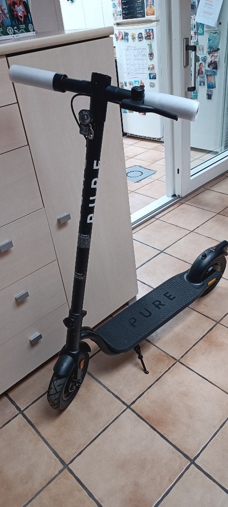 Neuve Trotinette électrique pure gen. 2, Enlèvement