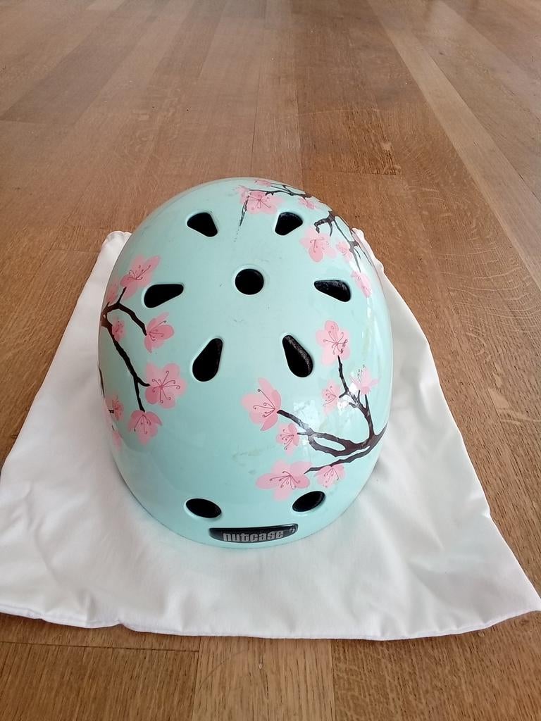 Nutcase damesfietshelm, Fietsen en Brommers, Ophalen of Verzenden, S