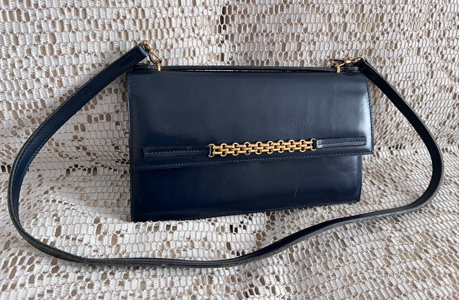 DELVAUX tas van onberispelijk marineblauw leer, Handtassen en Accessoires, Tassen | Schoudertassen, Ophalen of Verzenden, Zo goed als nieuw