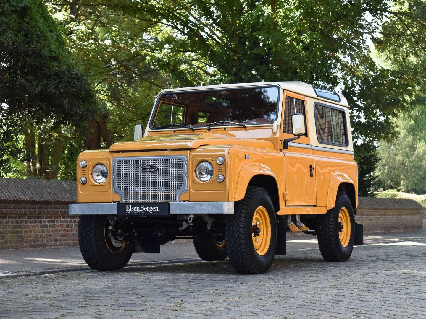 Land Rover Defender 90 / 2.2 TD4 / "Borrego Yellow Heritage", Autos, Euro 5, Achat, Intérieur cuir, Entreprise
