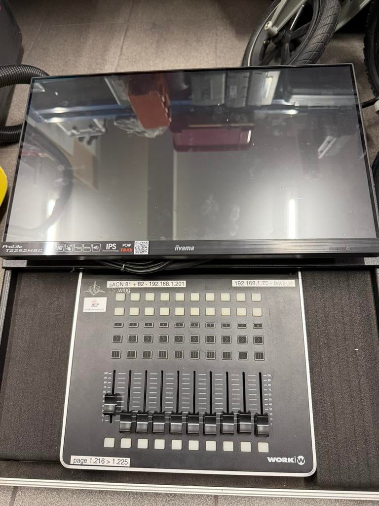 Work LS Wing met touch screen en switch, Ophalen of Verzenden, Zo goed als nieuw, Overige typen