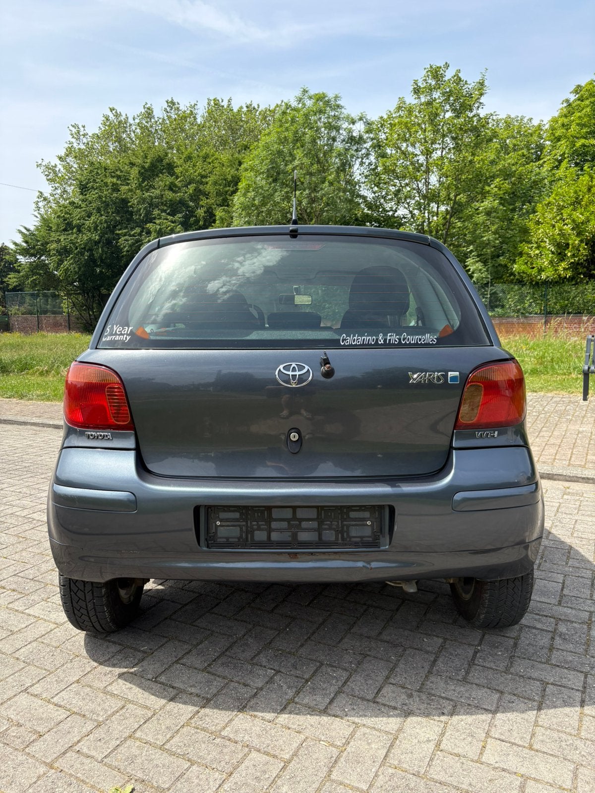 TOYOTA YARIS 1.3 benzine, Auto's, Bedrijf, Handgeschakeld, Grijs, 1298 cc