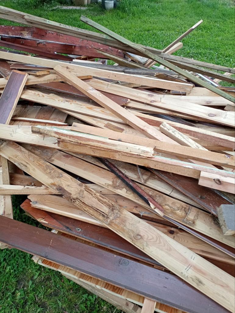 Gratis brandhout . 3m3 (Voorlopig GERESERVEERD), Enlèvement
