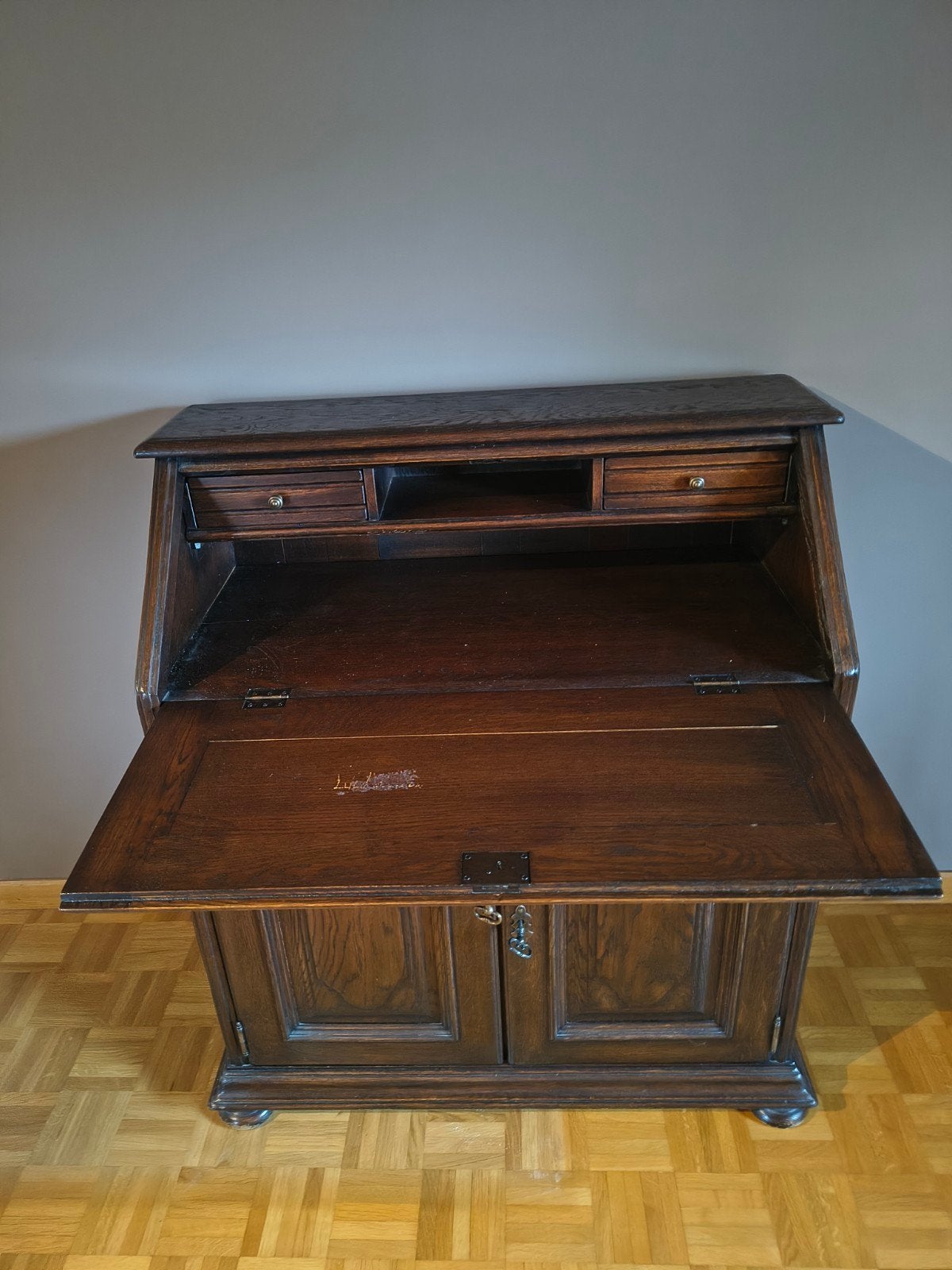 Bureau en parfait état. Chêne, Antiquités & Art, Enlèvement
