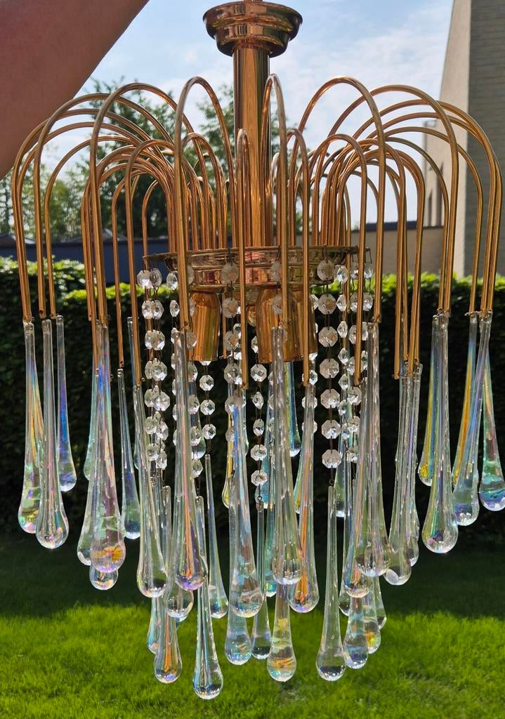 Lustre italien en forme de cascade en forme de larme de Mura, Enlèvement