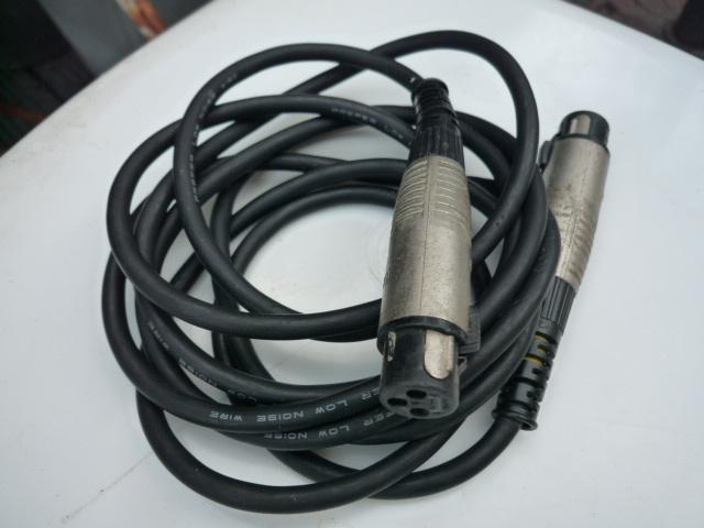 Cable audio XLR Femelle<=>XLR Femelle 2.5 mètres Pro, Musique & Instruments, Enlèvement ou Envoi, Comme neuf, Instrument