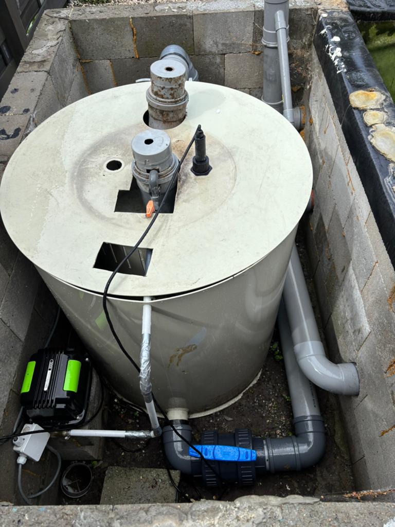 Spierings sbc 25 airlift filter met  uvc amalgaam 80w, Tuin en Terras, Vijver-toebehoren, Ophalen, Zo goed als nieuw
