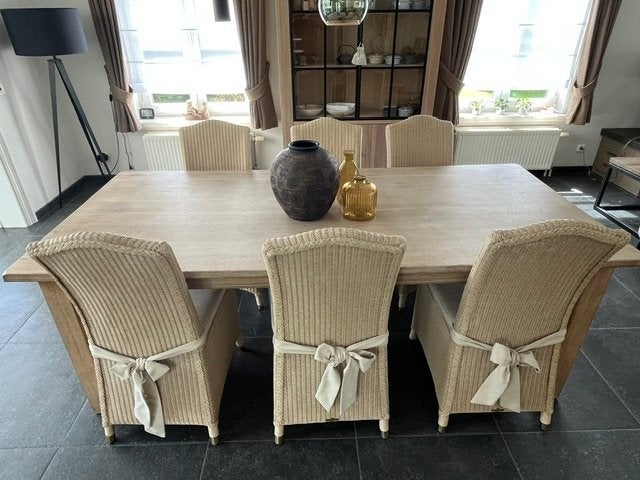 Mooie ambachtelijk gemaakte massief eiken tafel, Enlèvement