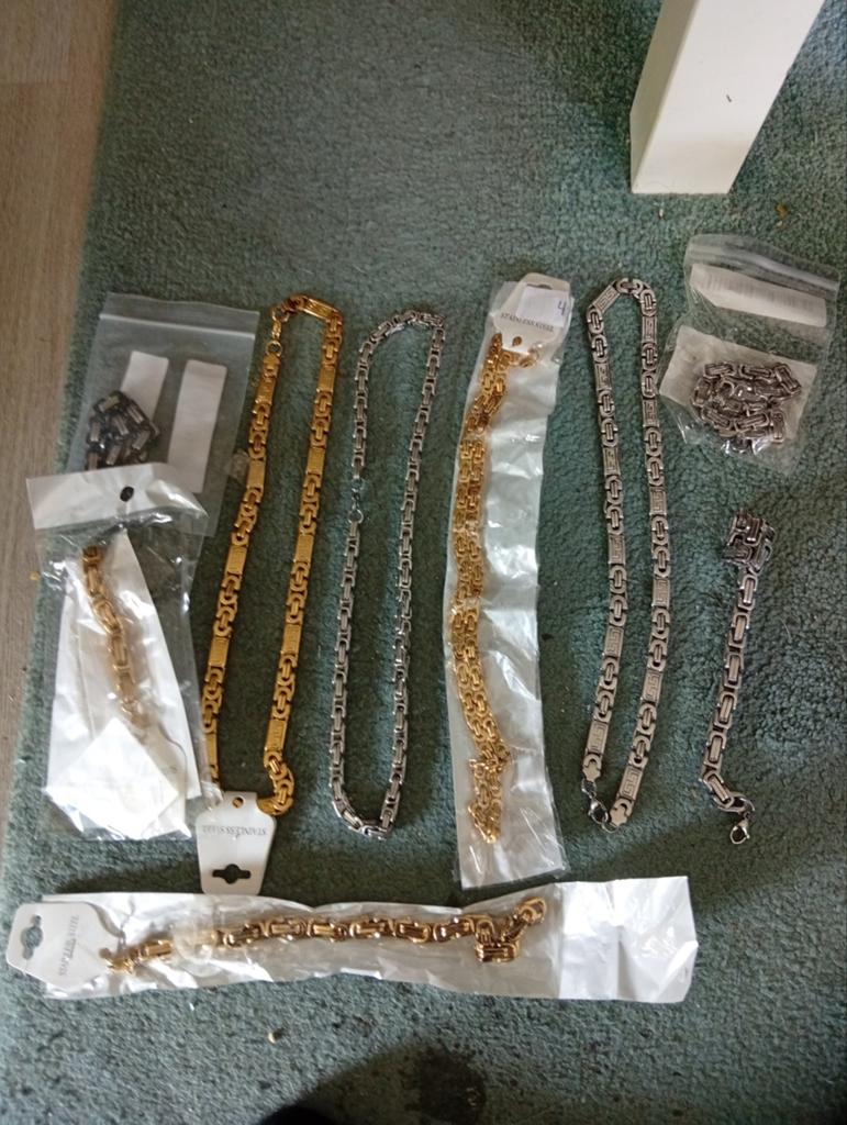 Konings kettingen&konings armbanden (Nieuw), Handtassen en Accessoires, Ophalen of Verzenden, Nieuw, Overige kleuren, Overige materialen
