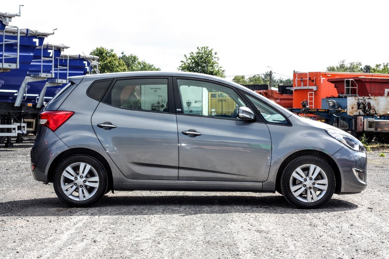 Hyundai iX20 1.4 CRDi GO // CRUISE CONTROL // AUTO AIRCO, Auto's, Hyundai, 0 kg, Euro 5, Zwart, 4 cilinders