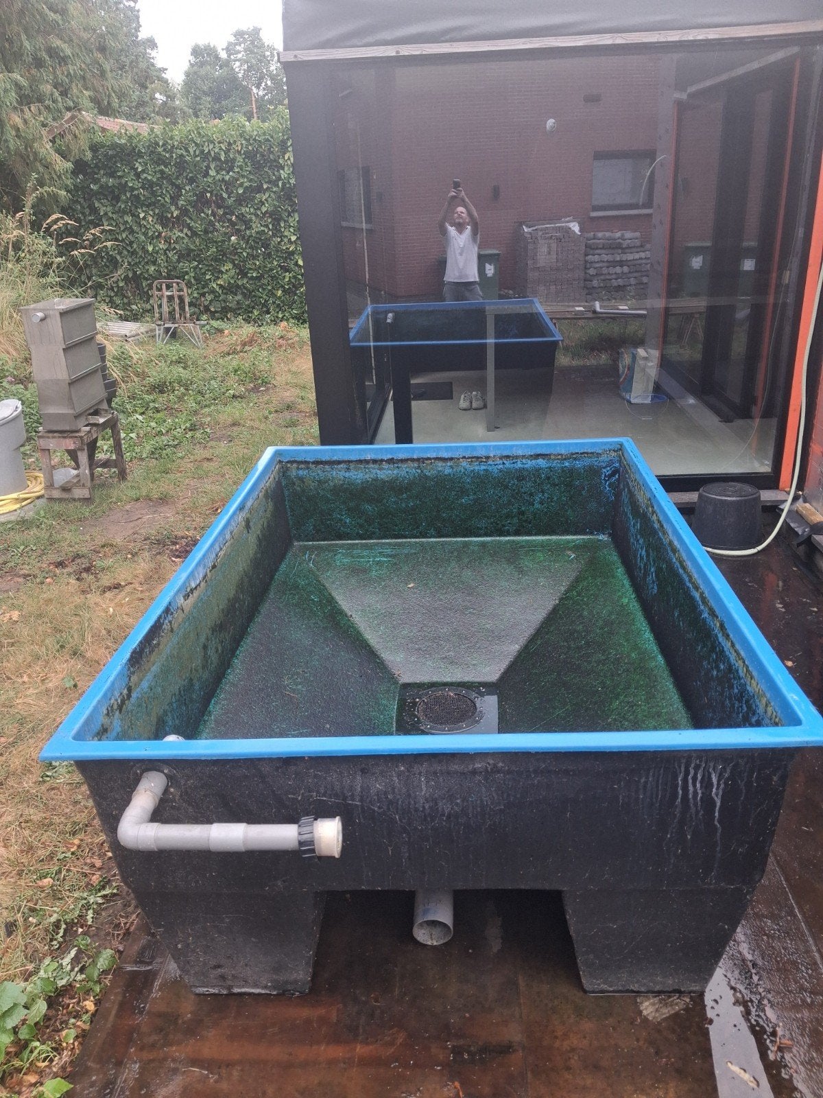 polyester quarantaine / vijverbak 2500 liter 170x240 cm, Ophalen