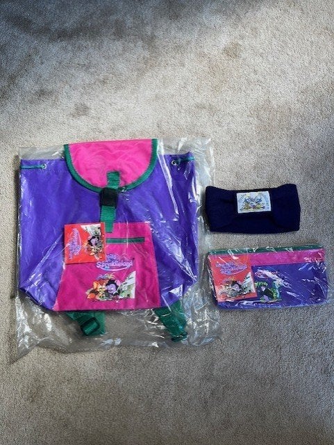 NEW rugzakje/ schooltasje SPrinklies paars/ roze, Neuf, Enlèvement ou Envoi, Violet, Autres types