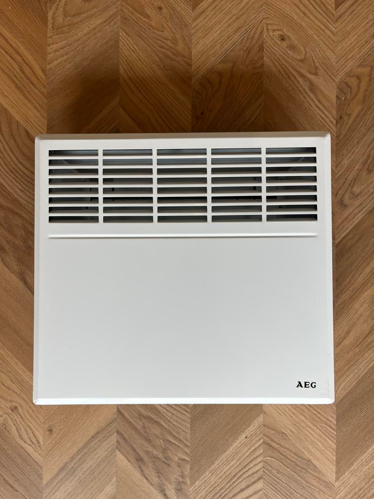 AEG verwarming, Doe-het-zelf en Bouw, Ophalen, Zo goed als nieuw