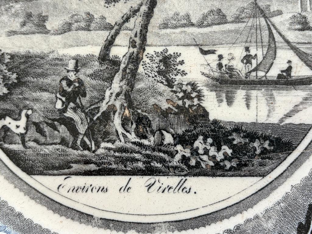 Environs de VIRELLES assiette P. J. BOCH 1823 faïence, Envoi