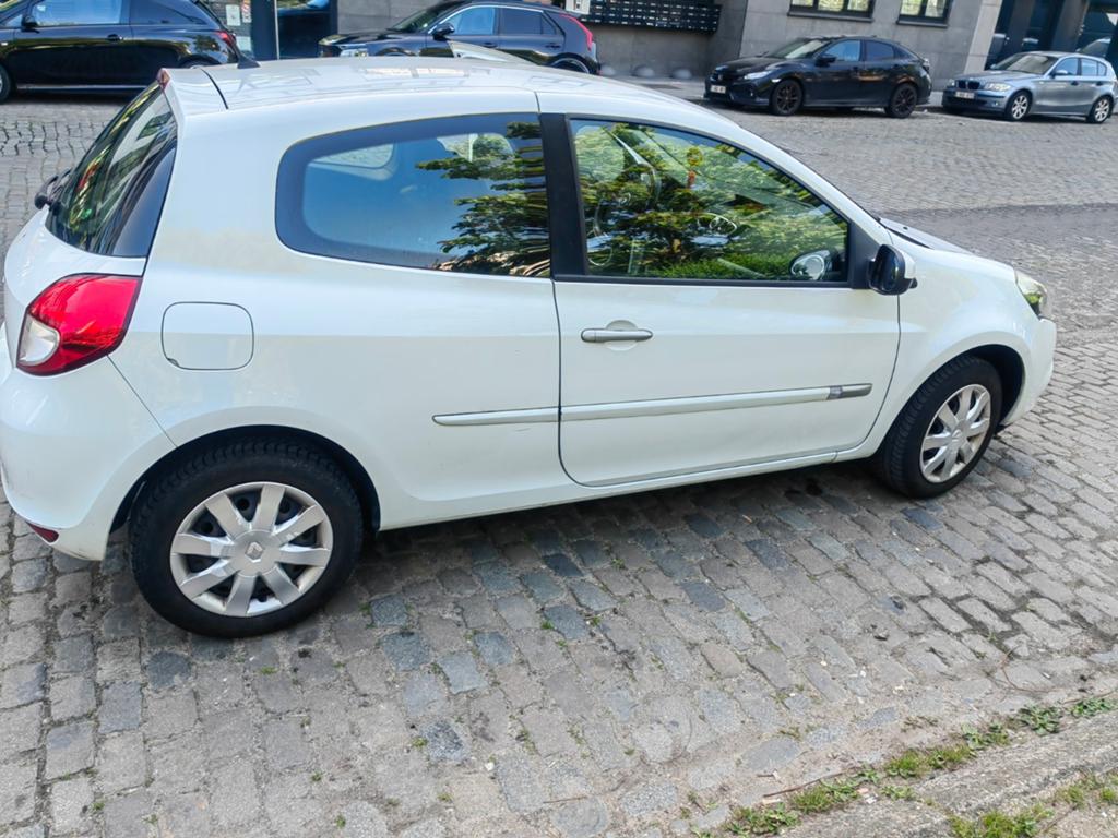 Renault Clio III, Autos, Achat, Particulier, 3 portes, Essence
