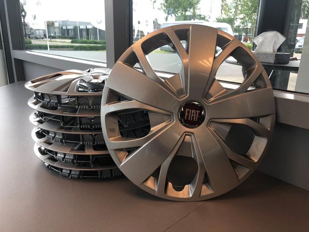 Originele Fiat (Ducato)wieldoppen 16 inch, Ophalen, -, -, Nieuw