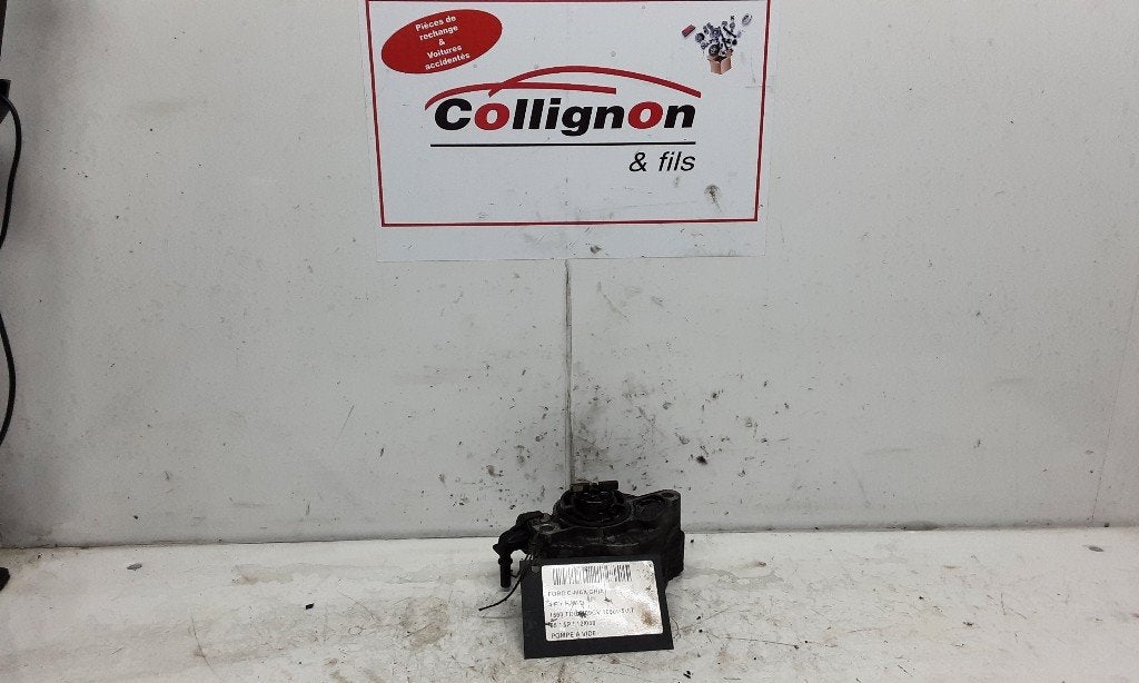 VACUUMPOMP Ford Focus C-Max (01-2003/03-2007) (D1563A0911S), Gebruikt, Mevr. I. Hauben, Ford, Rue de l'Espoir 34 34
4030  GRIVEGNÉE, BE