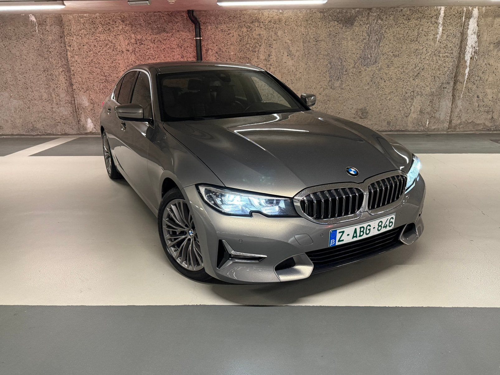 BMW 330eXA - Plug-in Hybrid - Luxury Line, Autos, BMW, Cuir, Achat, Entretenue par le concessionnaire, Beige