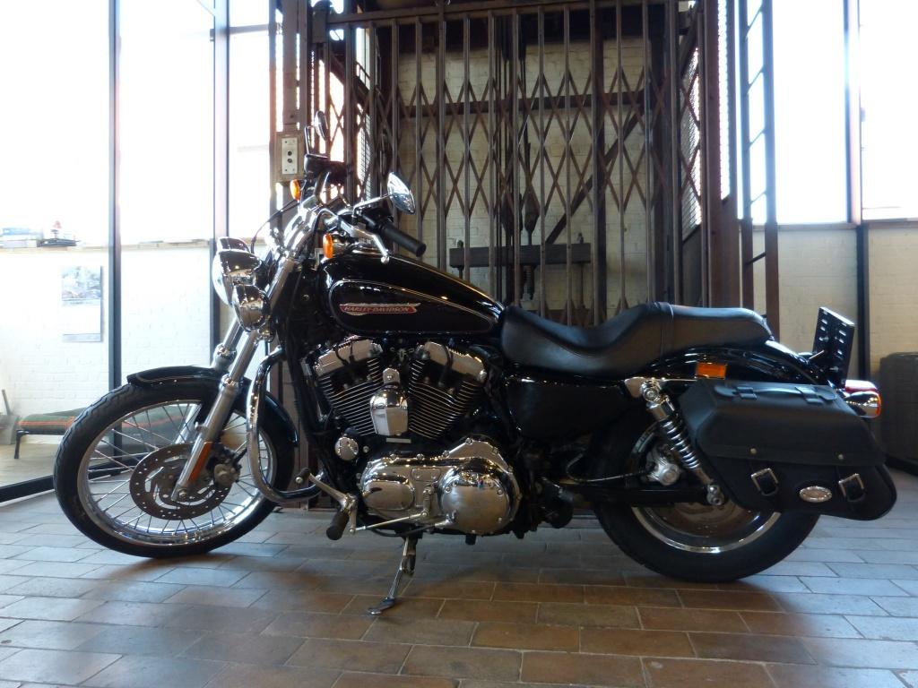 Harley-Davidson Sportster XL1200C Custom (bj 2013), Motoren, Harley-Davidson, 1202 cc, Meer dan 35 kW, Overig