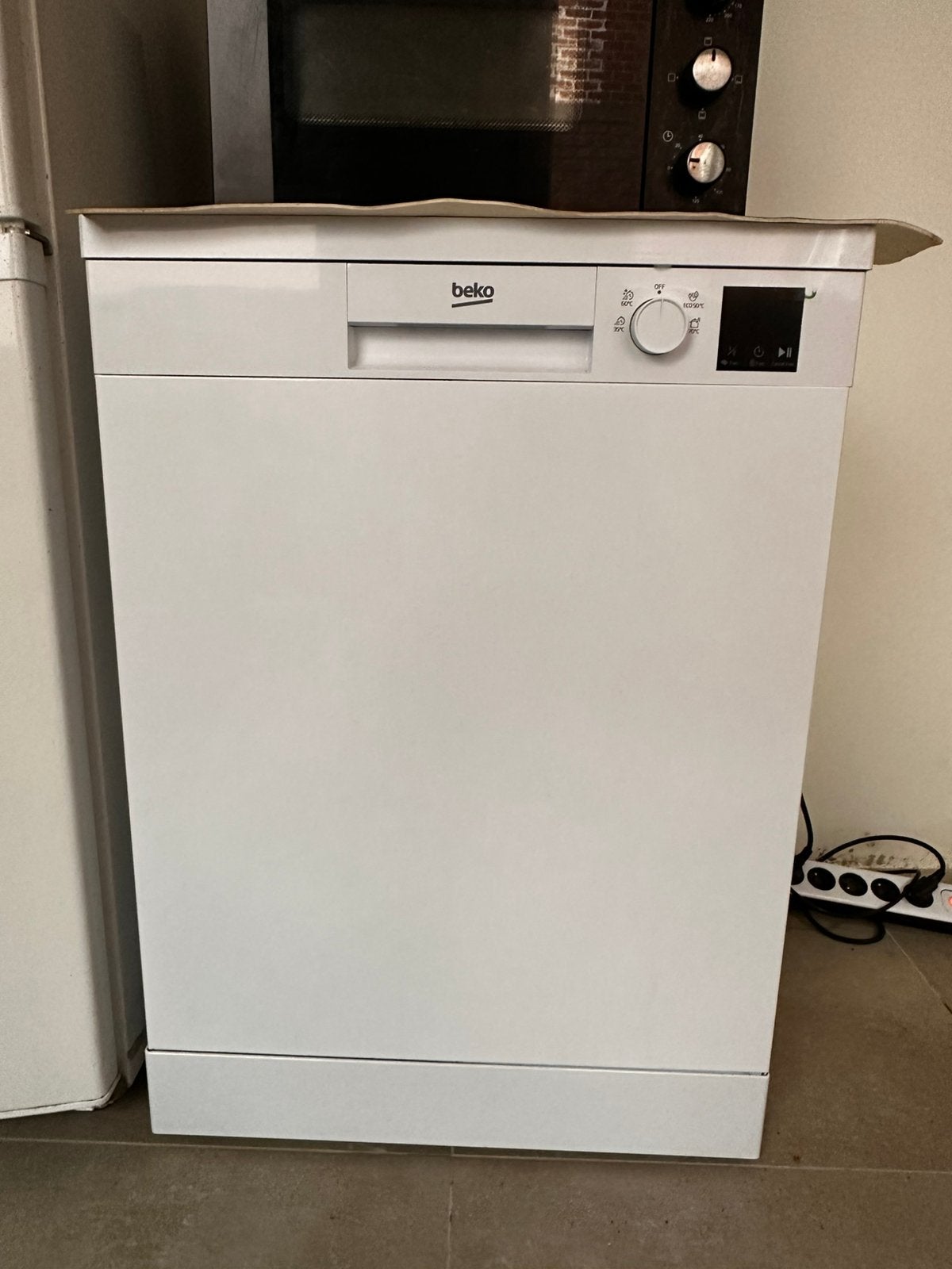 Vaatwasmachine nieuw te koop prijs 250€, Elektronische apparatuur, Ophalen, Zo goed als nieuw