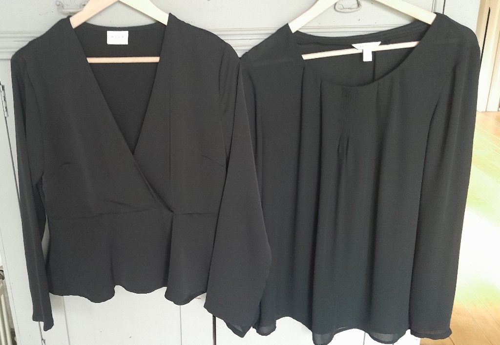 2 Bloezen, Enlèvement ou Envoi, Comme neuf, Taille 42/44 (L)