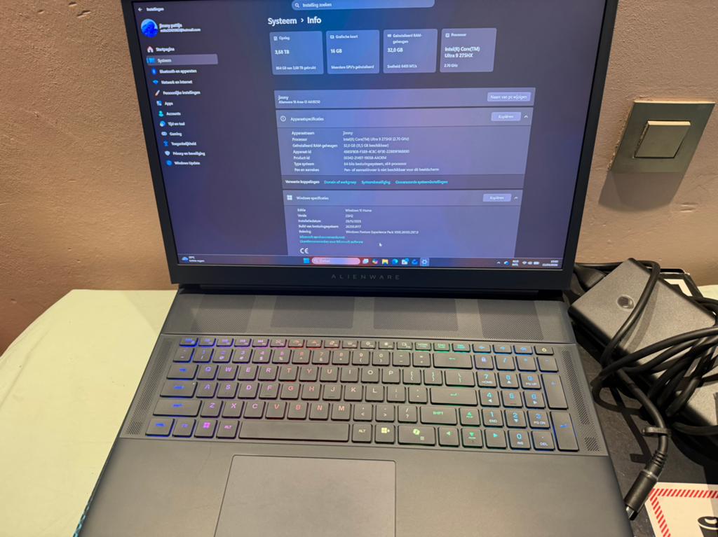 Alienware area51 18laptop ultra9 275hx 32gb ram rtx5080 2tb, Computers en Software, Ophalen, 32 GB, Zo goed als nieuw, Gaming