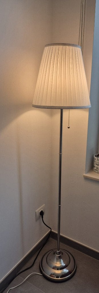Staanlamp met smart lamp (verschillende kleuren), Maison & Meubles, Synthétique, Comme neuf, E27 (grand), 150 à 200 cm