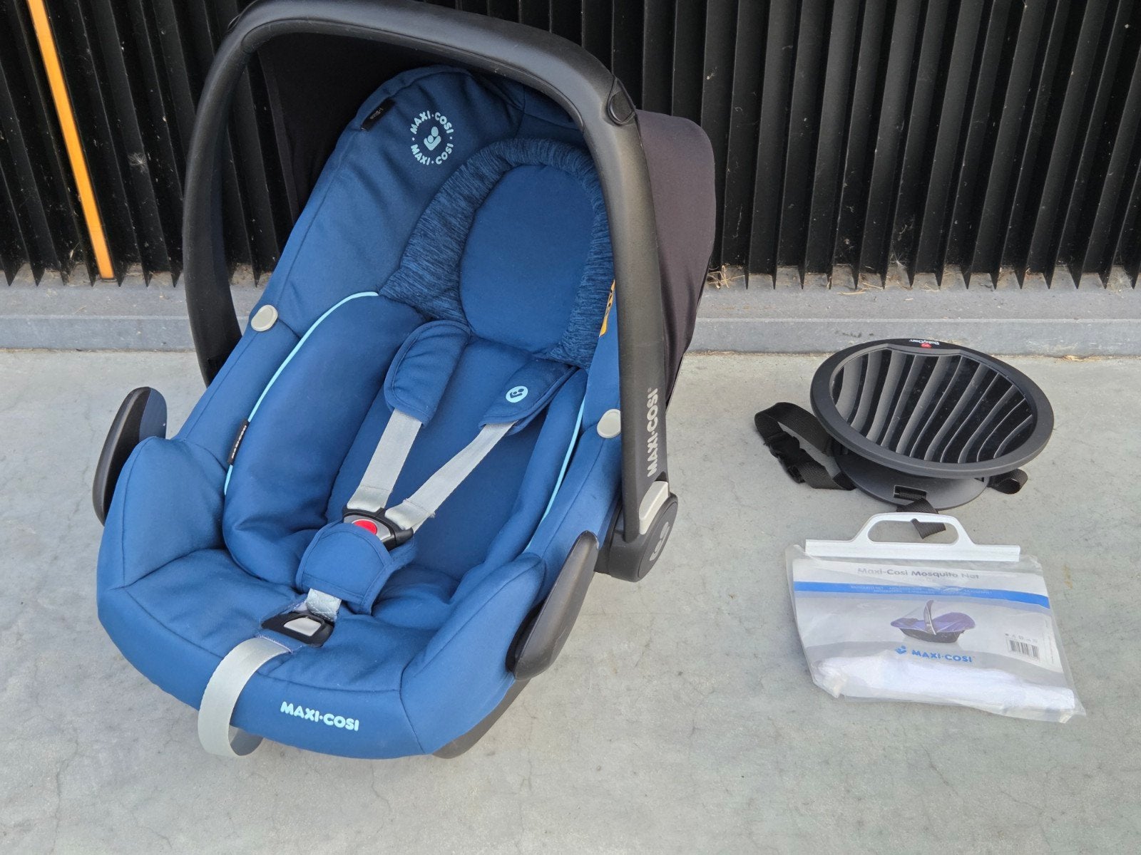 Maxi-Cosi + 2 isofix basissen, Kinderen en Baby's, Autostoeltjes, Ophalen, Gebruikt, Maxi-Cosi, Autogordel of Isofix