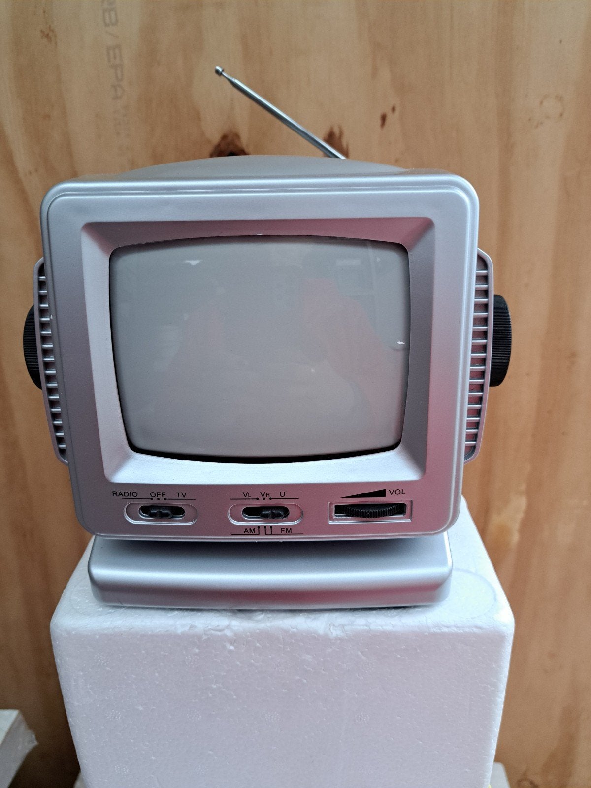 tv voor mee te nemen in camion, TV, Hi-fi & Vidéo, Enlèvement, Neuf