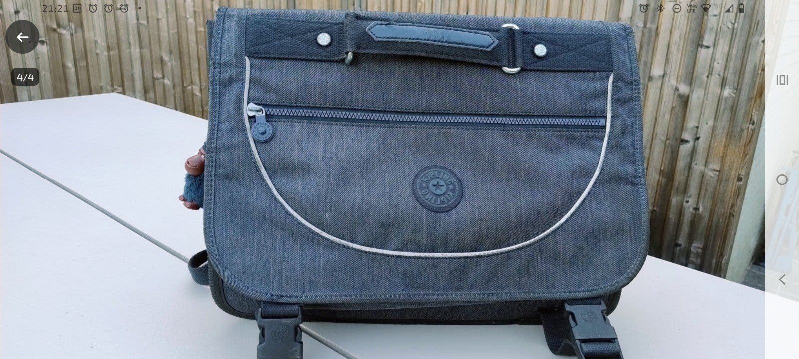 Boekentas Kipling, Ophalen