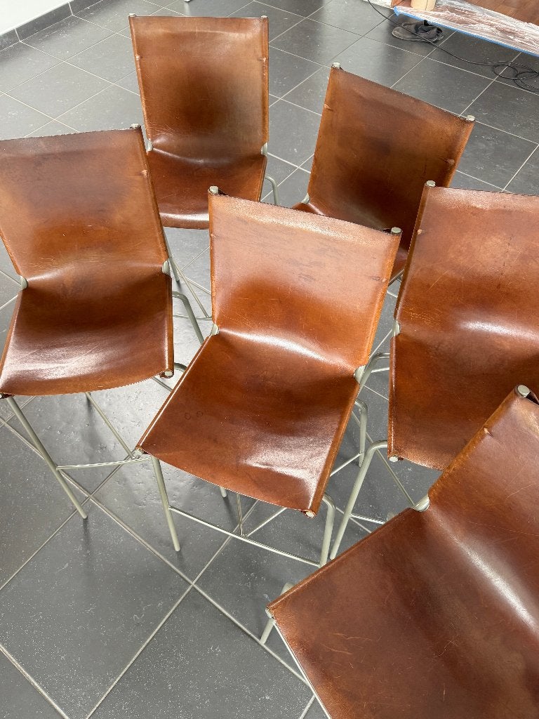 Crossed legs barstoelen (bruin leder) Fabiaan Van Severen, Huis en Inrichting, Ophalen, Gebruikt, Bruin, Vijf, Zes of meer stoelen