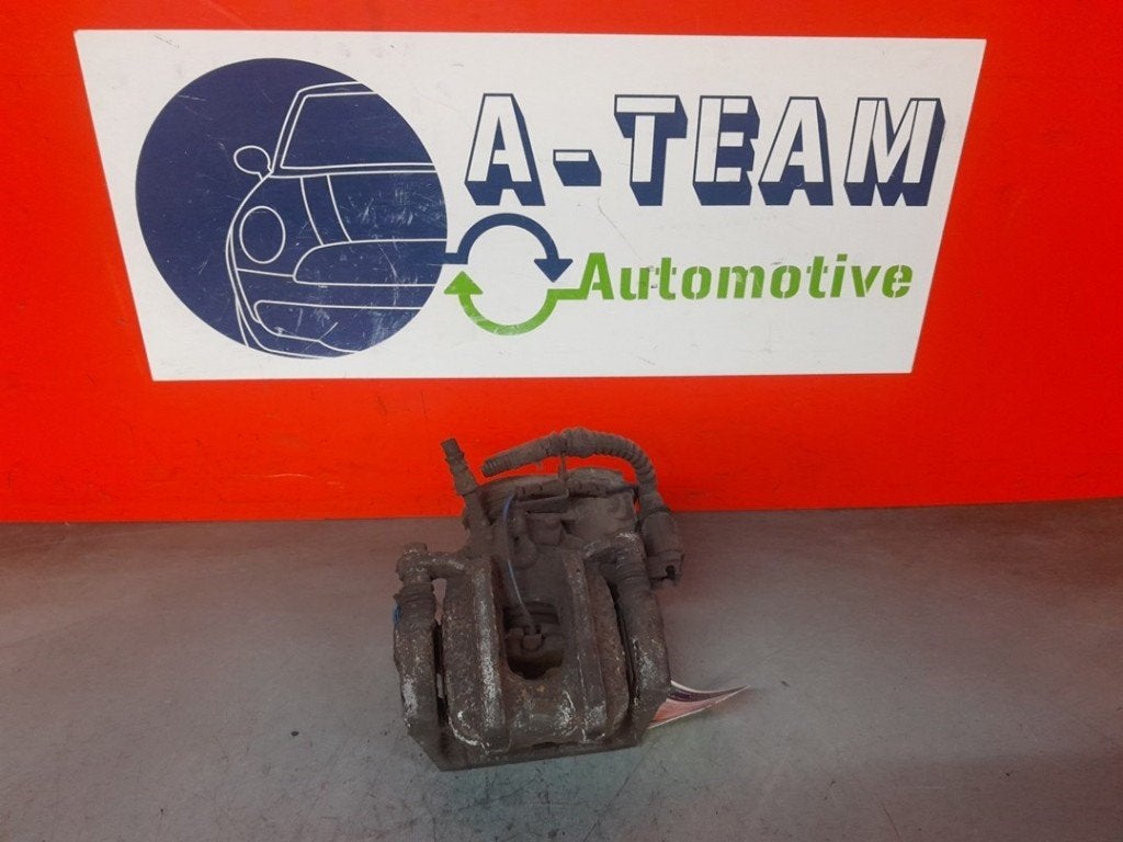 REMKLAUW RECHTS ACHTER ABS BMW 5 serie (F10), Gebruikt, Postoffice@zf.com, Löwentaler Straße 20
88046  Friedrichshafen, DE, BMW