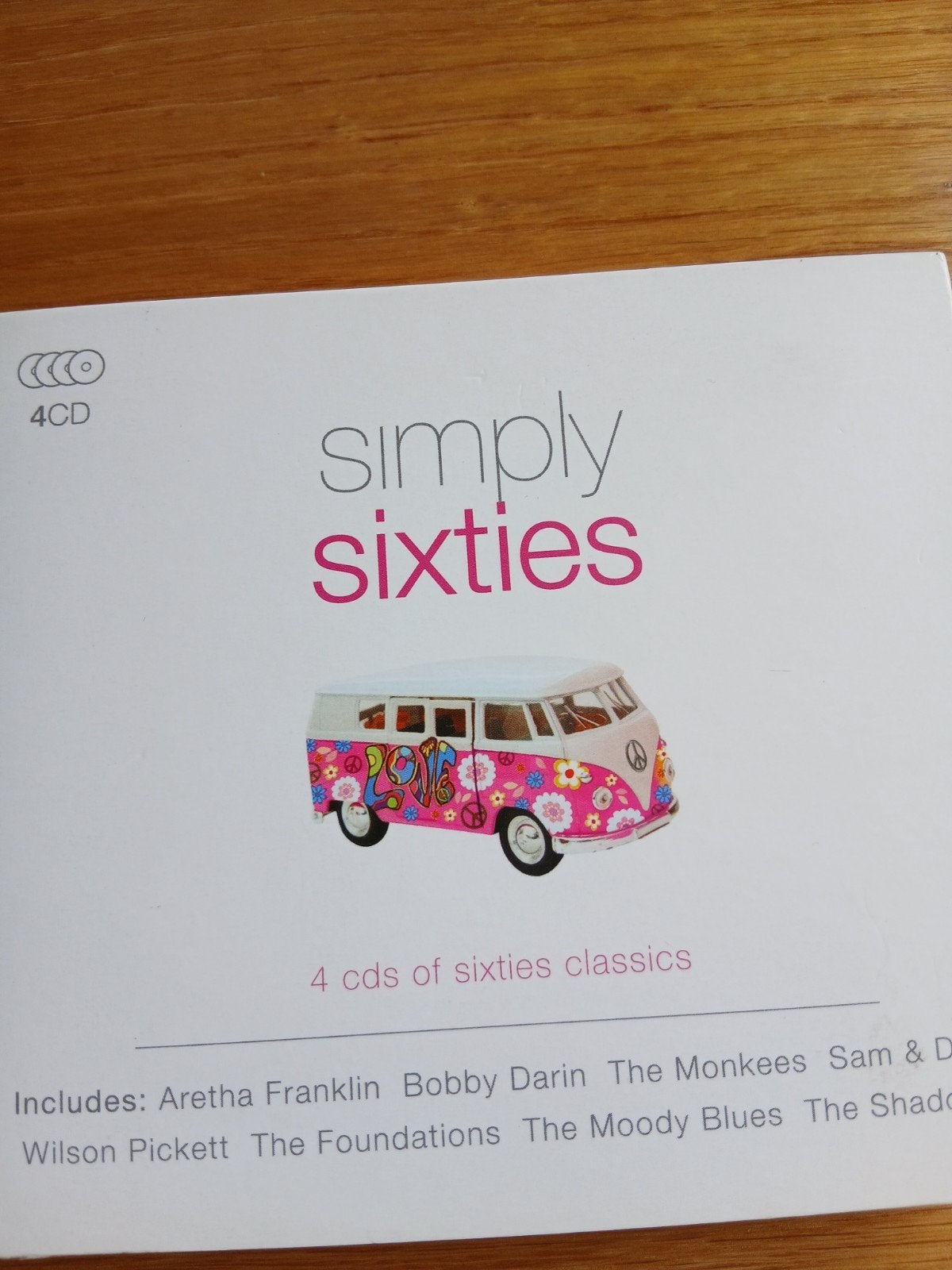 Cd box simply sixties. 4 cd's., Cd's en Dvd's, Cd's | Verzamelalbums, Ophalen, Zo goed als nieuw, Pop, Boxset